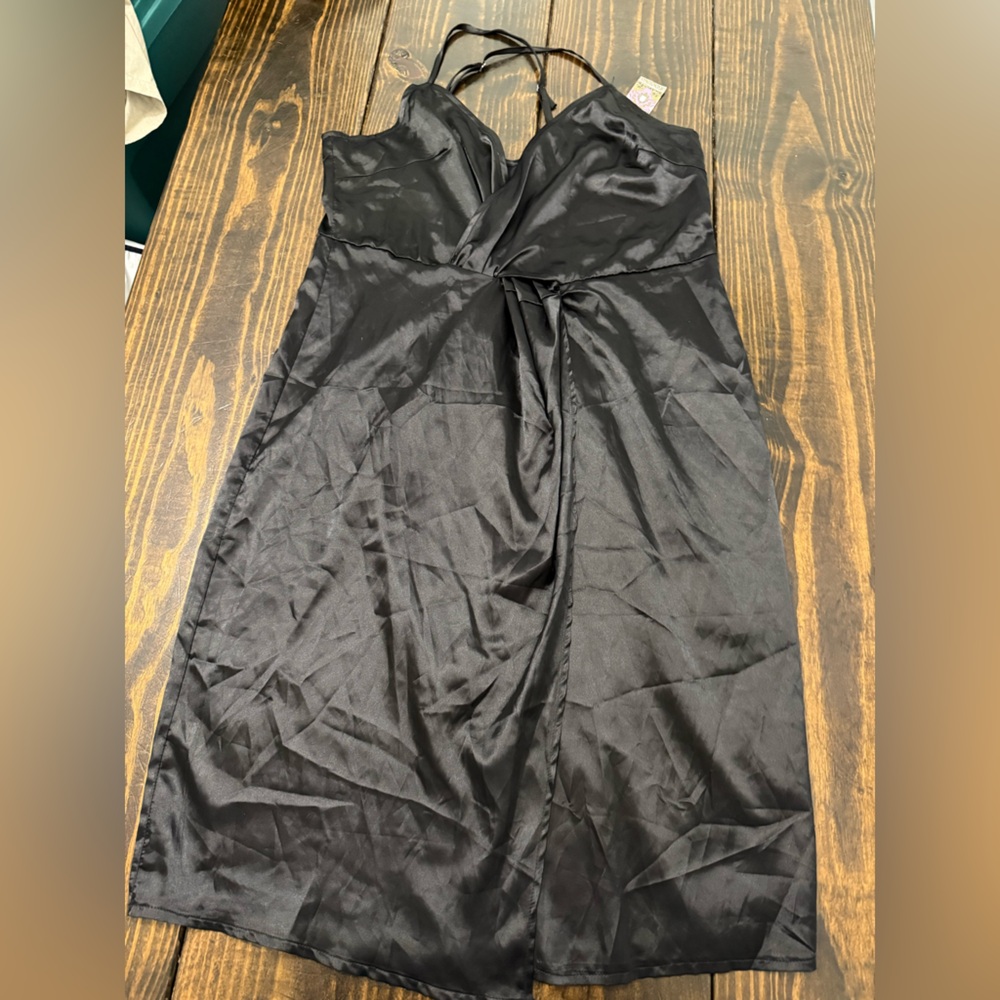 Elegant Black Midi Dress